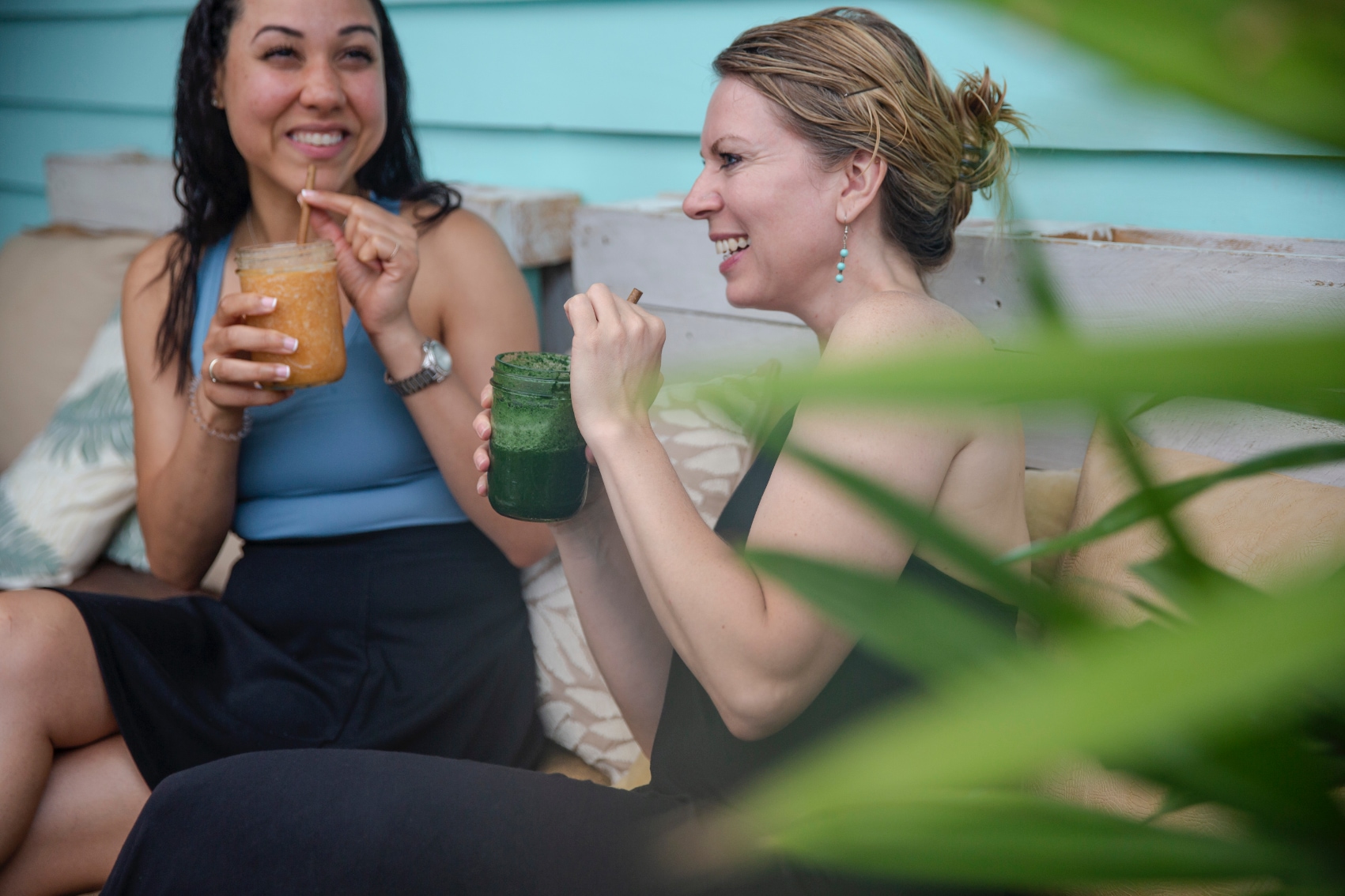 fresh smoothies two travellers enjoy a fresh made smoothie and a chat